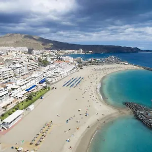 https://pensin-playa.in-canary-islands.com